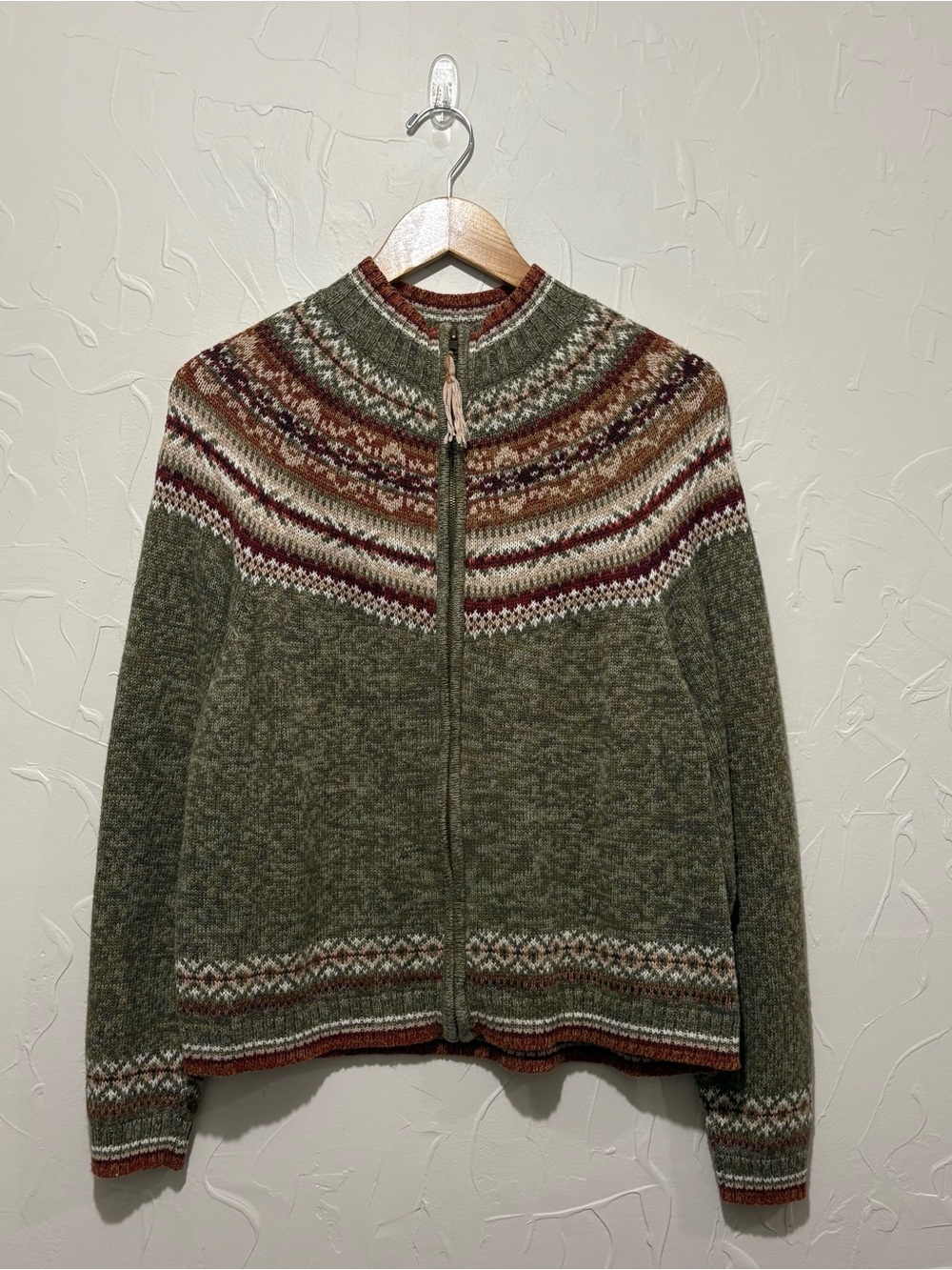 Vintage 2003 Tiara International olive fair isle print full-zip sweater (XL)